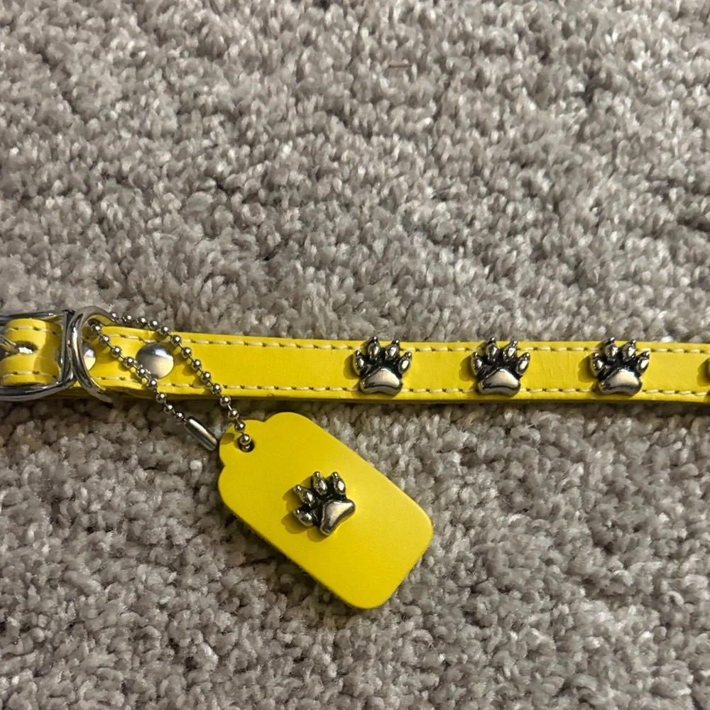 New leather Yellow Dog Collar with Paw Print Design 12 inches s/m